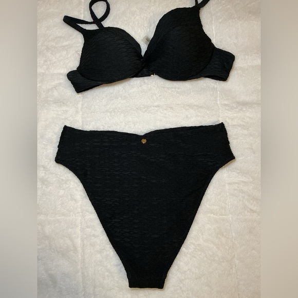Victoria Secret Black Textured Bikini Set - Picture 4 of 9